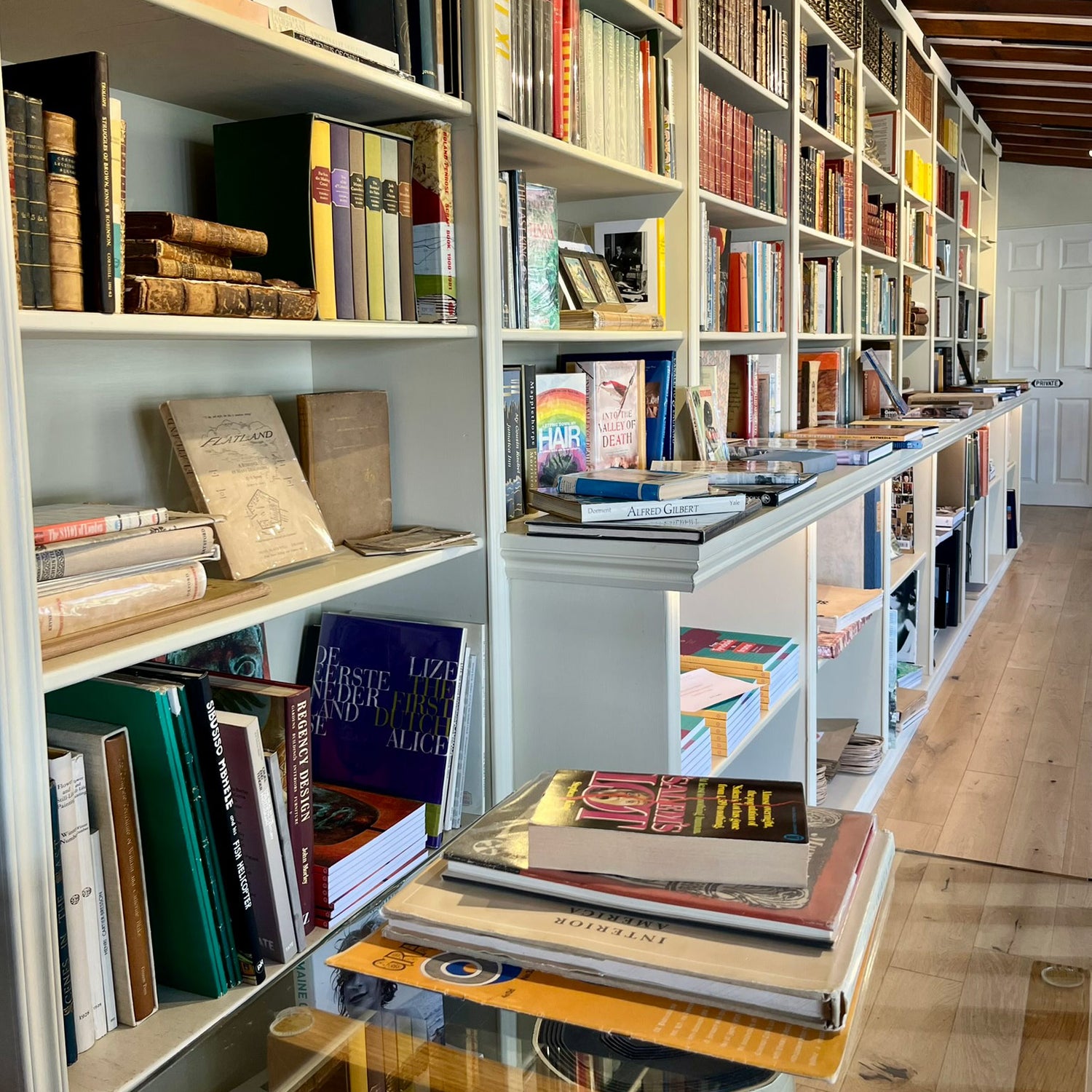 Voewood Rare Books